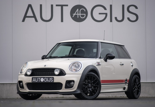 foto MINI Cooper 1.6 Laurel Sport Edition 2011