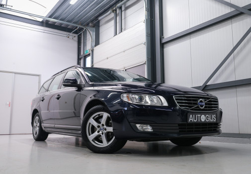 foto Volvo V70 2.0 T4 Classic Edition 2015