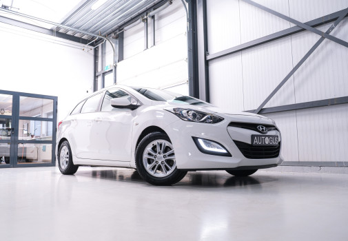 foto Hyundai i30 Wagon 1.6 GDI Business Edition 2014