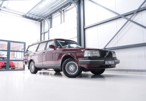 foto Volvo 240 2.3i GLE 7 persoons 1993