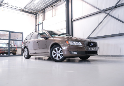 foto Volvo V70 1.6 T4 Momentum 180 pk 2013