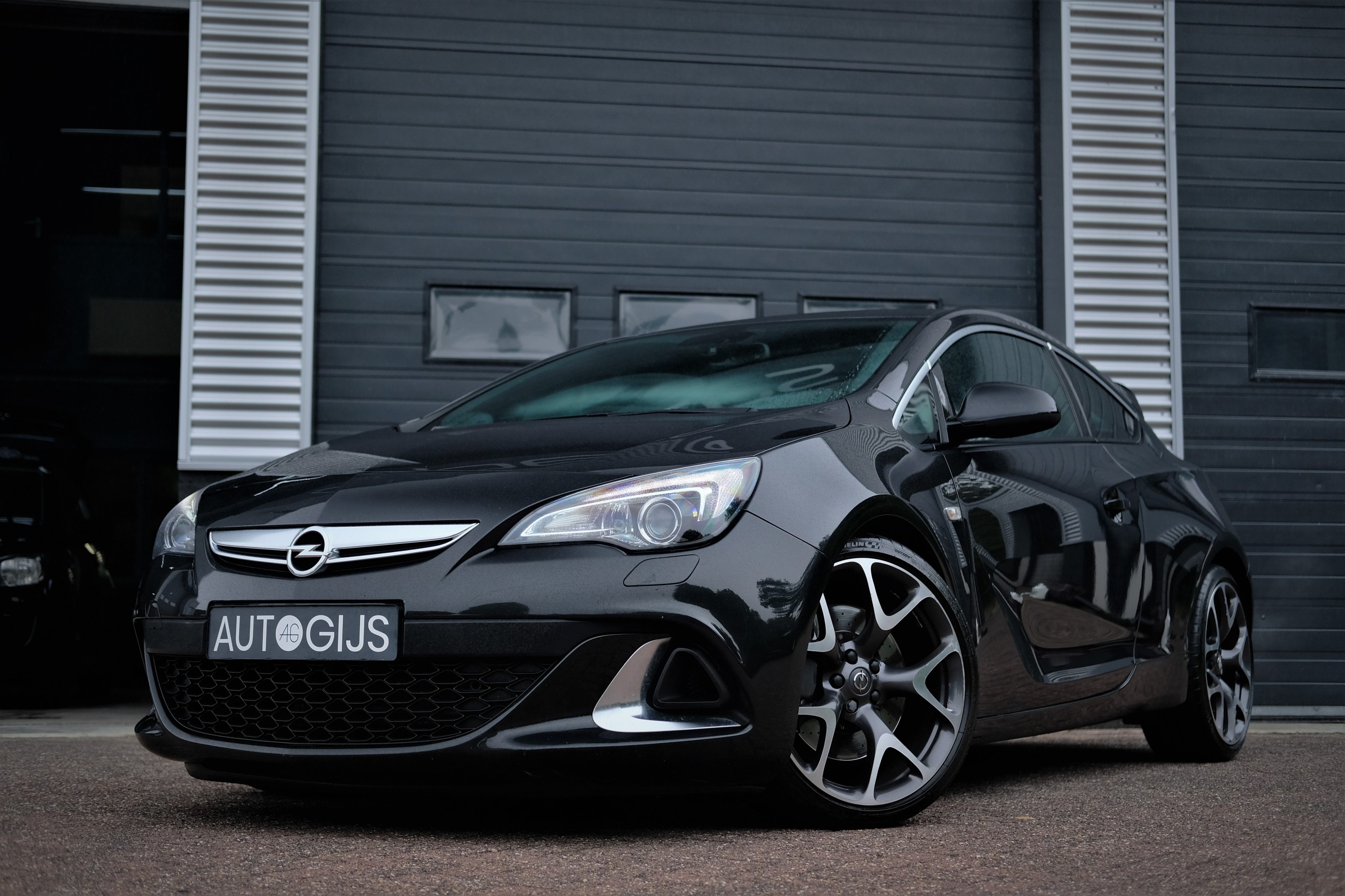 Opel Astra 2.0 Turbo OPC 280 pk Benzine - Auto Gijs Eelde